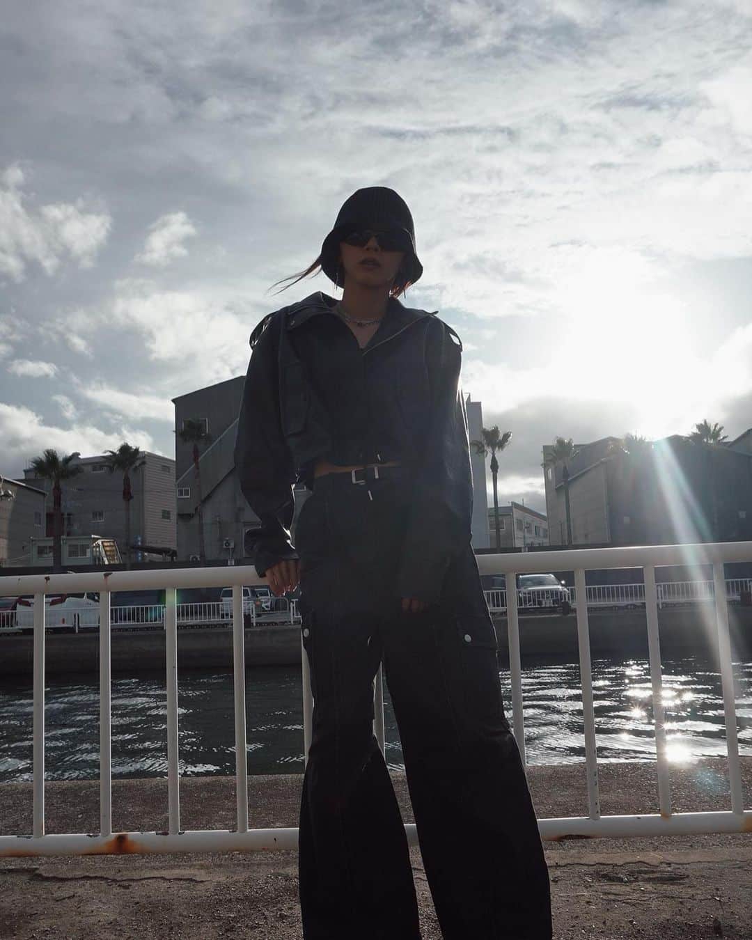 Kahonnaさんのインスタグラム写真 - (KahonnaInstagram)「． @buenoosaka x @spinns_official 🖤🩶  #spinns#fashion#ootd#spinnsoul#blackcode #bueno#buenoosaka#code#black#jacket」11月11日 22時26分 - kahonnaaaa