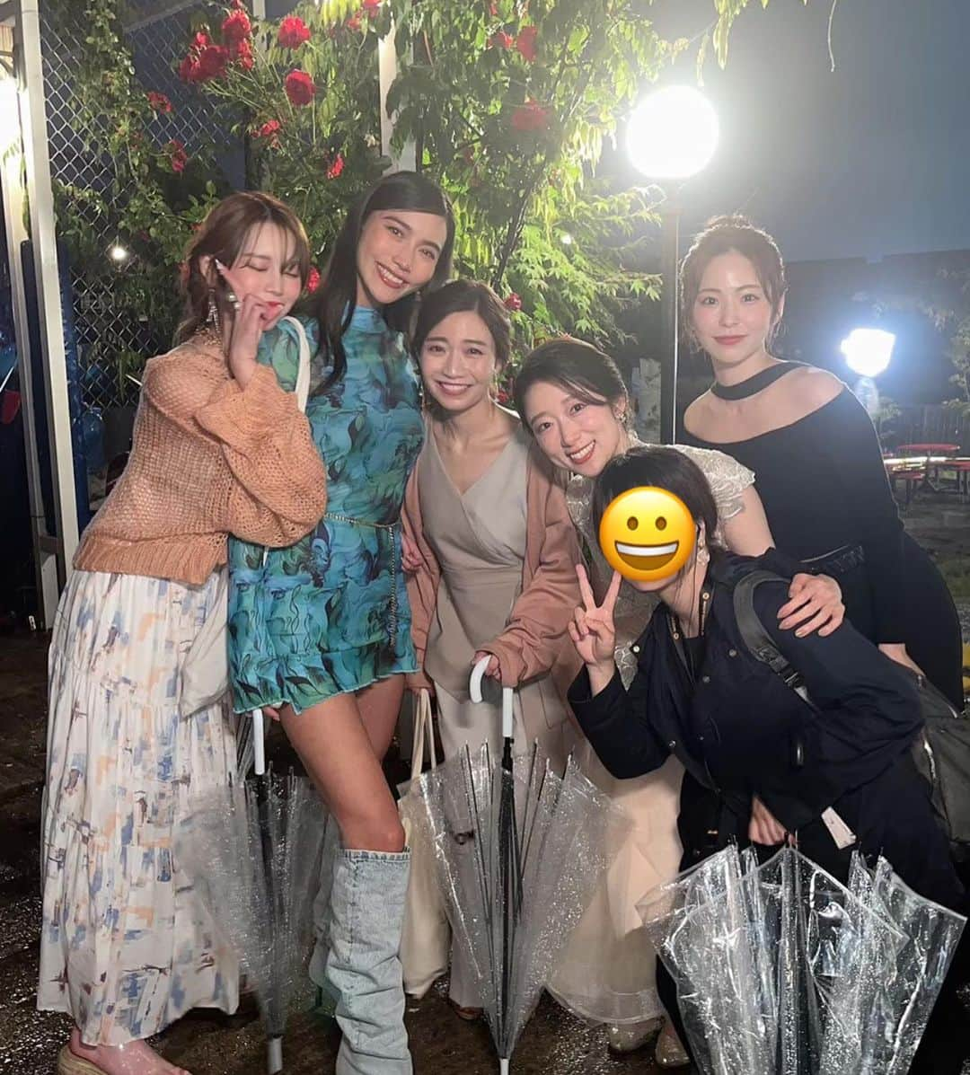 河村美咲さんのインスタグラム写真 - (河村美咲Instagram)「GIRL or LADYの収録は朝から夜遅い時間までで毎日ずーーっと撮影だったので本当自撮りする時間がなくて😭番組カメラマンさんがいらっしゃったのでオフィシャルの写真以外のオフショットってのがほとんどないけど私が撮ったオフショット載せておきます👍 みんなはどのシーンが好き？🩷  #GIRLorLADY #ガールオアレディ @abema_official」11月11日 22時37分 - misaki_haaan