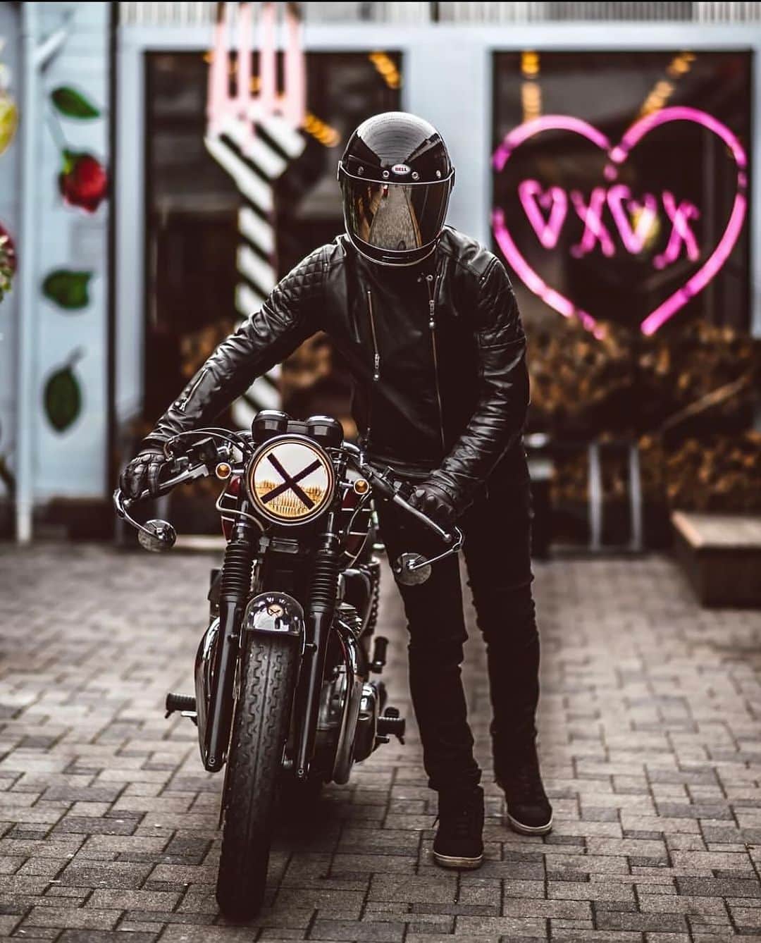 のインスタグラム：「Happy birthday to you @alexey_nikulin_kefirus 🚀🚀🚀 photo @dukkalis」