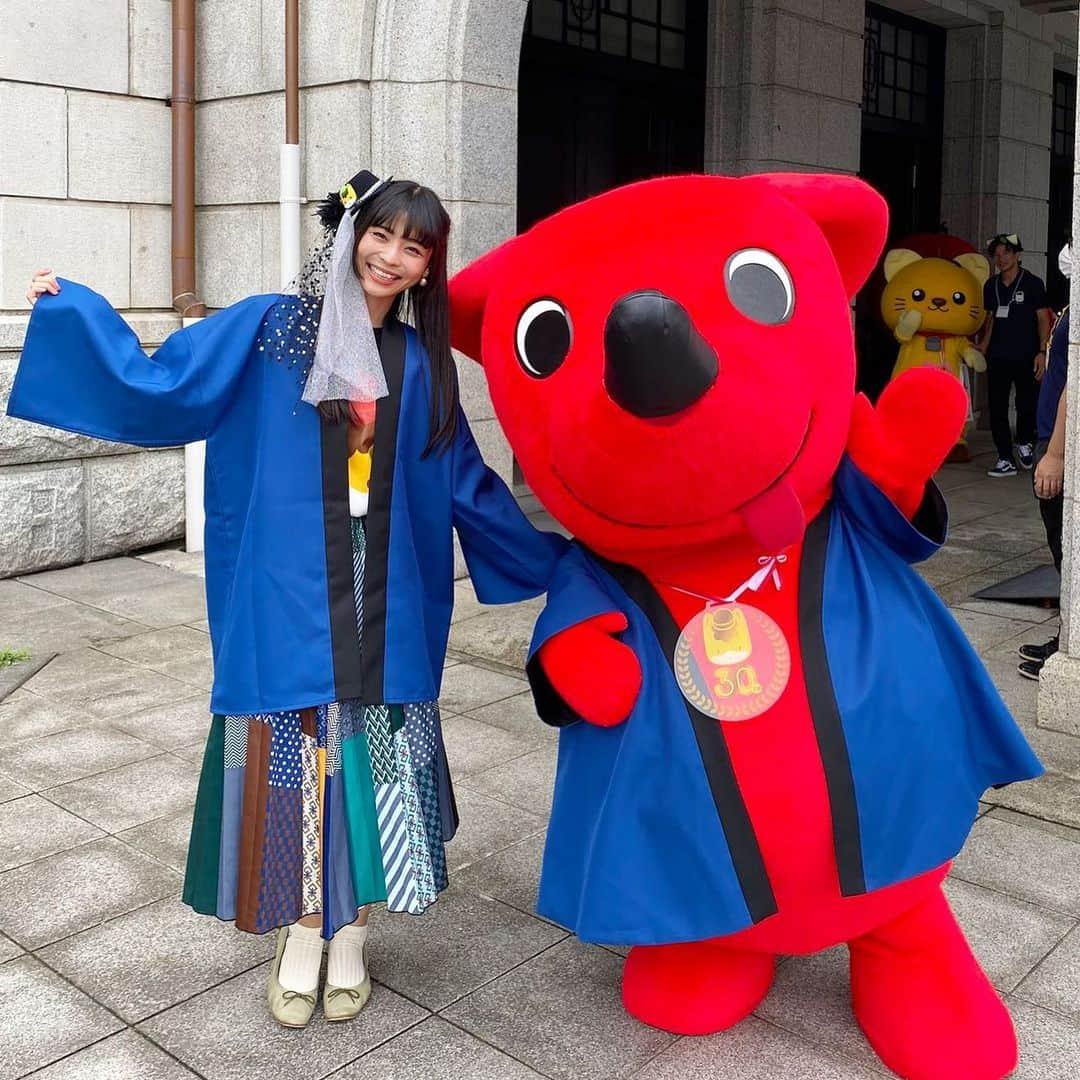 寺嶋由芙のインスタグラム：「【千葉県　チーバくん】 ・ #県民の誇り が法被を貸してくださった！お揃い嬉しい！いつまでもチーバくんについていきます！！！ ・ #ご当地キャラカーニバル #ぐんま #ぐんまちゃん #ぐんまちゃん30周年 #ゆるキャラ #ご当地キャラ #アイドル #yuruchara #idol #japaneseidol  #チーバくん」