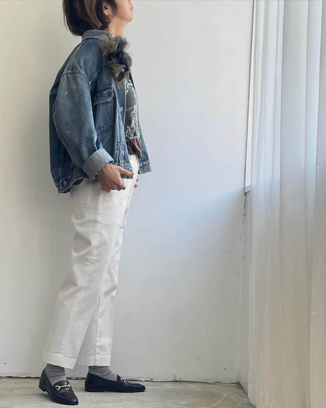 fire serviceさんのインスタグラム写真 - (fire serviceInstagram)「▶︎ _Style: BAKER PARTS No: FIS-006-193271 Color: WHITE 　 ▷▷▷ Staff: 163cm Size: 25 @fireservice_denim #denim #jeans #denimpants #ootd #デニムコーデ#今日のコーデ#今日の服 #デニム好き#アラフォーコーデ#アラフィフコーデ #40代ファッション  #gジャン  #ヴィンテージコーデ  #大人古着」11月12日 10時00分 - fireservice_denim