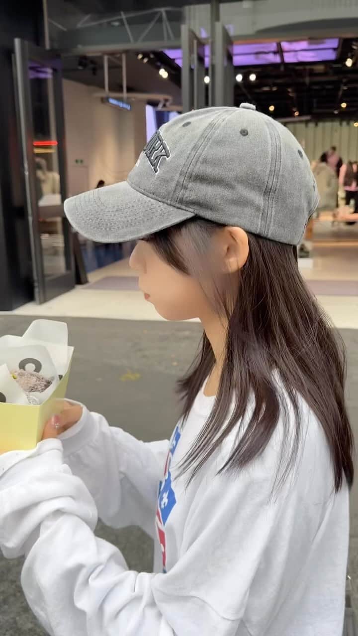 のインスタグラム：「ピスタチオおいしすぎた🍩♡」