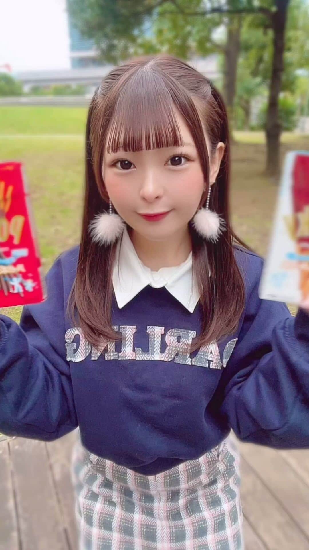木更かのんのインスタグラム：「ポッキーの日💌 リールってなんだ！！！動画あげるところ？！」