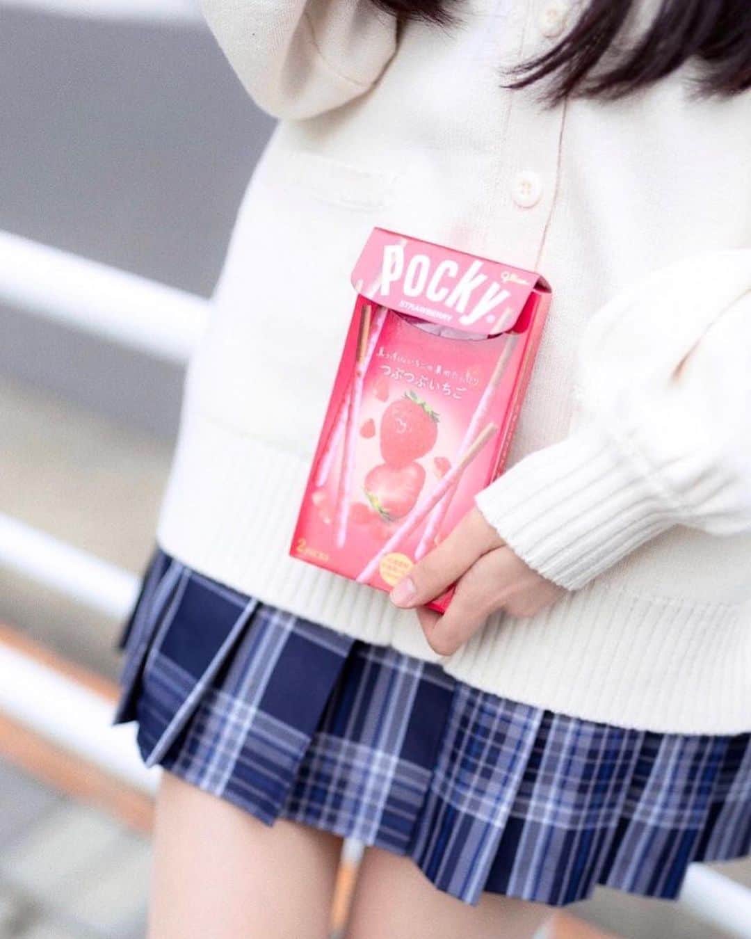 桃さんのインスタグラム写真 - (桃Instagram)「⁡ ⁡ ⁡ ⁡ #ポッキーの日 💞💞」11月11日 23時54分 - momo.1121_