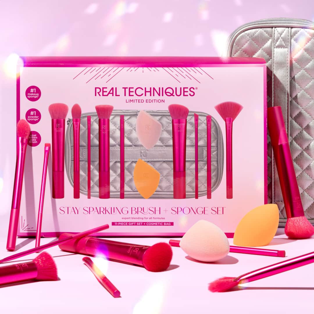 Real Techniquesのインスタグラム：「It's officially the season of extra- sparkles, shimmer, + shiiiiine ✨  Run to @superdrug for the Stay Sparkling Brush + Sponge Set today!」