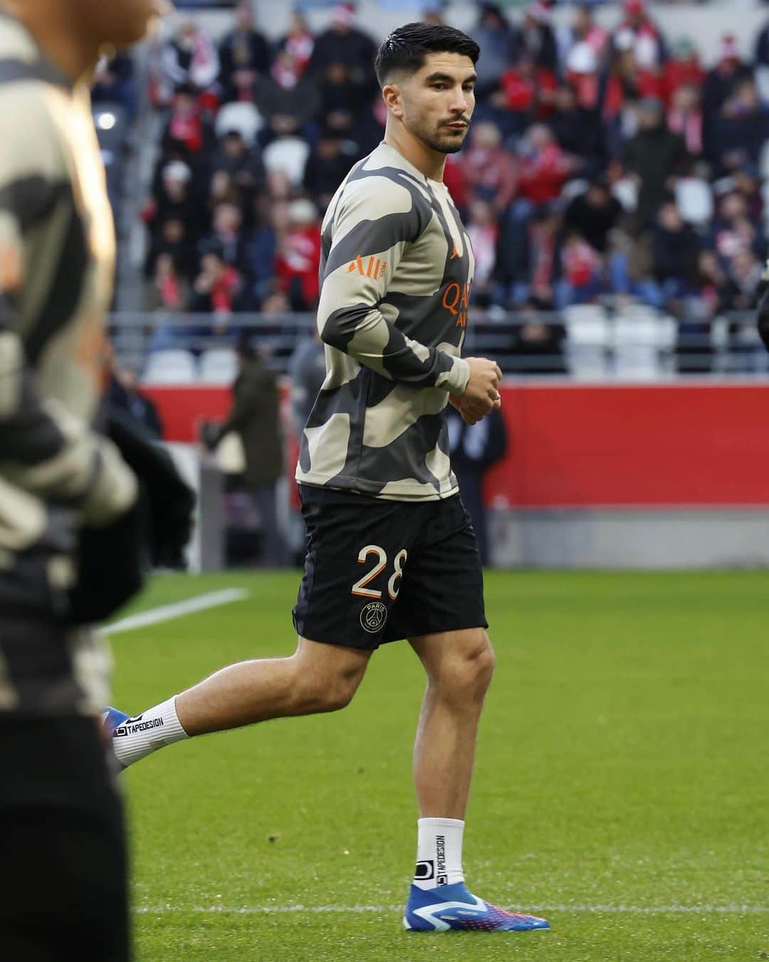 パリ・サンジェルマンFCさんのインスタグラム写真 - (パリ・サンジェルマンFCInstagram)「Warm-up mode in Reims! 🆗🔋  #SDRPSG | @visitqatar   #ParisSaintGermain #PSG #Ligue1」11月12日 0時39分 - psg