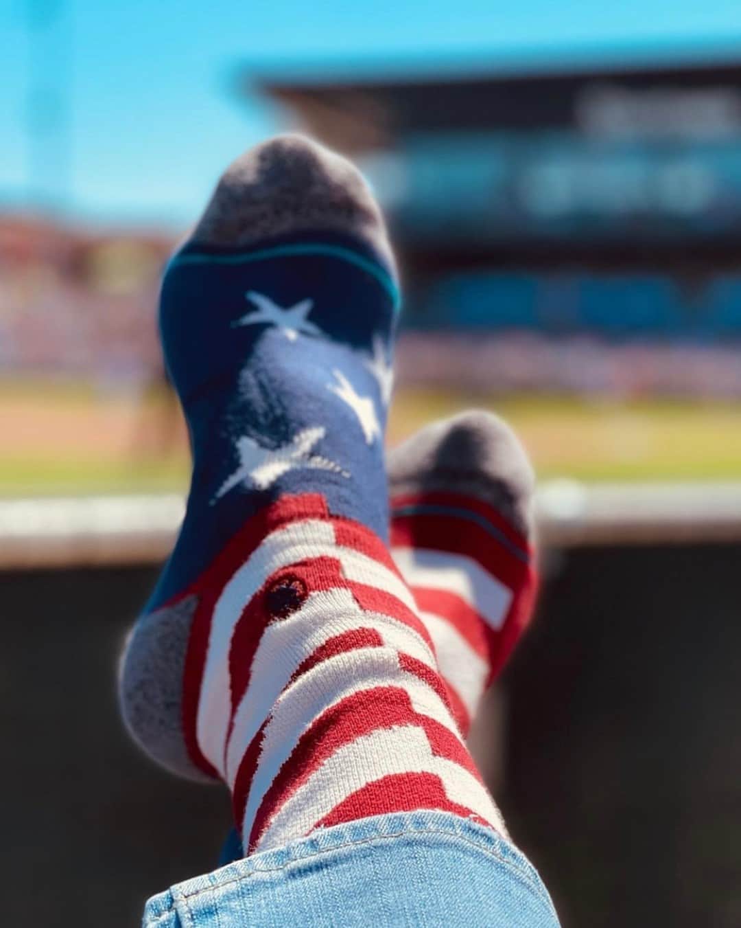Stanceさんのインスタグラム写真 - (StanceInstagram)「With Respect, Honor, and Gratitude… Thank you veterans. 🙏 🇺🇸⁠  #veteransday #stancesocks #stitcheddifferent  📷 @mynameis2words」11月12日 1時00分 - stanceofficial