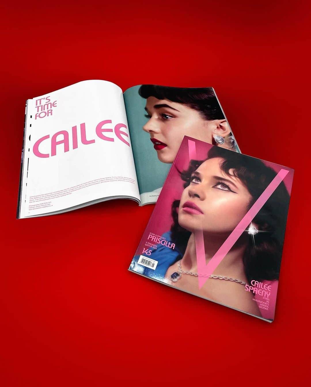 V Magazineのインスタグラム：「#ICYMI | V are officially welcoming the cooler season with the release of our V145 Winter 2023 issue, starring the leading lady of Sofia Coppola's @priscillamovie, #CaileeSpaeny!   Gracing three covers, Spaney embodies the timeless elegance of Hollywood icons Audrey Hepburn, Liza Minnelli, and Elizabeth Taylor, photographed by @robrusling123 and styled by @annatrevelyan. Have you scored your copy? Head to shop.vmagazine.com (link in bio) to explore our new Winter 2023 Issue now.」