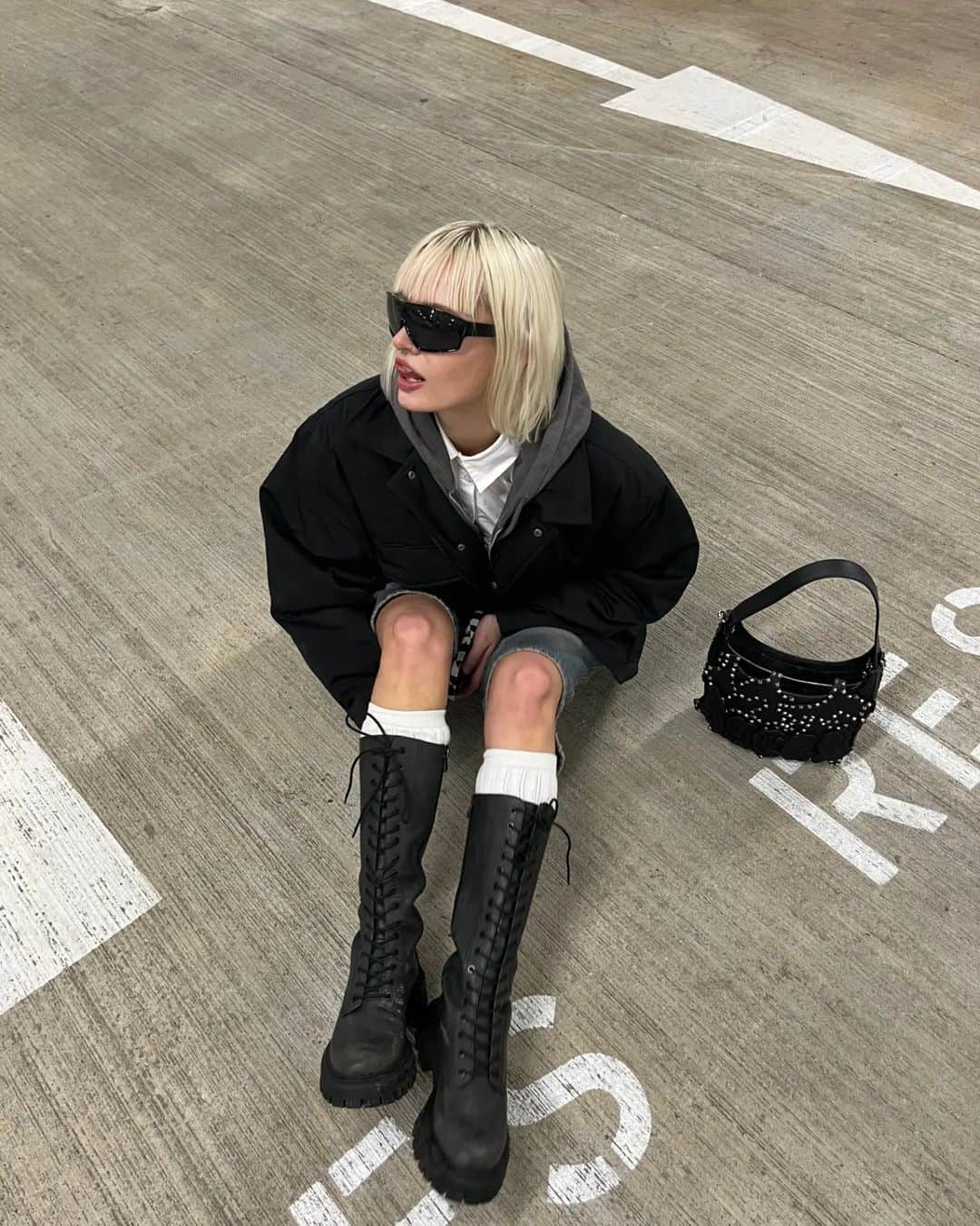 Stradivariusのインスタグラム：「S T R  T E E N by @rubeswardd find the total look of our special teen collection 🫶🏻  #strteen #stradivarius #stradilooks」