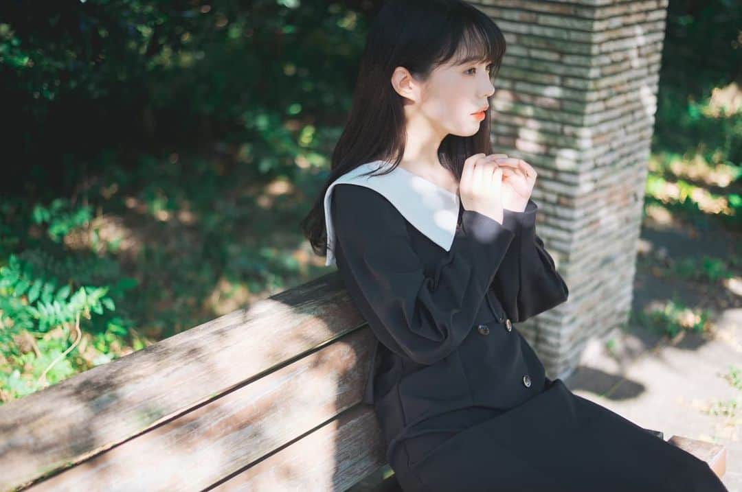 奥野香耶のインスタグラム：「🍂 ˖ ࣪⊹ 📷架見あき(@kamiaki108 )さん  昨年の秋の写真載せてなかったけど とってもお気に入り🍁 金木犀の香りで心が満たされたな　。」