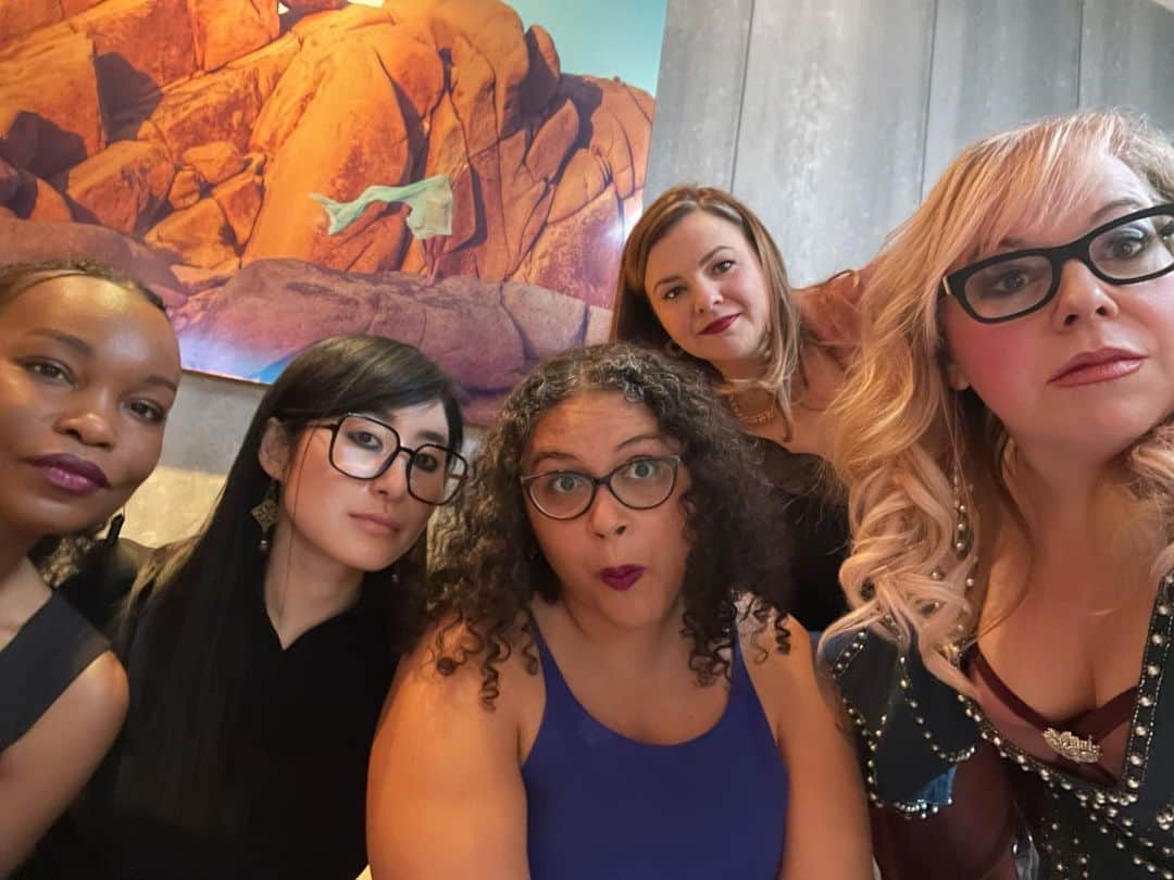 カーステン・ヴァングスネスのインスタグラム：「Me and my new friends don’t need to smile for the camera @vulturefestival with the glorious (and I mean that in my guts glorious) @gabby_bellot @nafissa.thompson.spires @ro.kwon @amberrosetamblyn & @roxanegay74 thank you for letting us talk our written down things in a room together. The world has heartbreaking things and I will take every hour that a happy thing happens and savor the fucks out of it. #feminstasfuck」