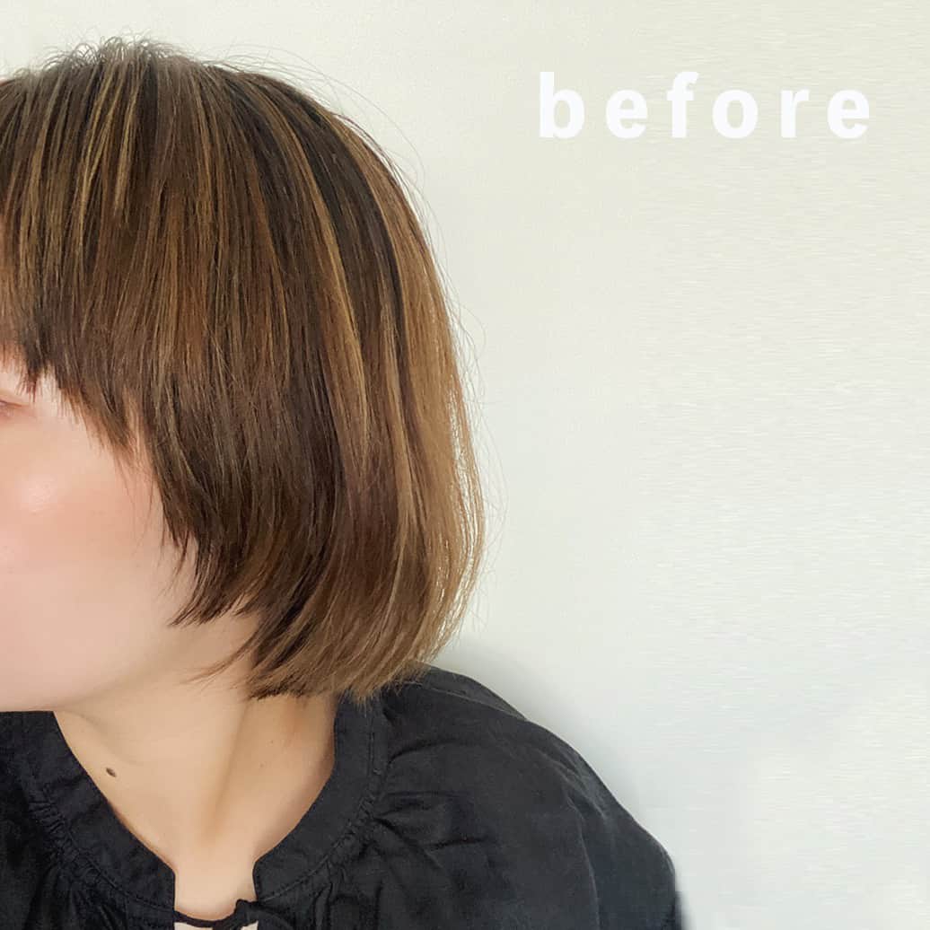 北欧、暮らしの道具店さんのインスタグラム写真 - (北欧、暮らしの道具店Instagram)「【スタッフの愛用品】リピート5個目！ 朝の身支度に欠かせない「ヘアソルベ」 . - - - - - - - - - - - -  ■バイヤー　石谷： 「どんな髪型に変わっても、 やっぱり手に取ってしまう スタイリング剤は「LISARCHのヘアソルベ」。 つい先日も使い切ったので、 また新しいひと瓶迎えました。  社内でも「もうどれだけリピートしたか分からない！」 という声を聞くほど、愛用者が多いこのアイテム。 香りが3種類あるのですが、わたしのヘアソルベ歴はこう。  ● 1個目→ 「ローズ＆レモン」の香り ● 2-4個目→ 「ゼラニウム」の香り ● 5個目→ 「ユズ」の香り  最初に手に取った「ローズ＆レモン」が 香りも優しく心地良くって、 また使ってみようと今度は人気の 「ゼラニウム」を選んでみたら、 これがまた少し華やかさのある好みの香りで。  そして今回はまた気分を少し変えたいなと、 初めて「ユズ」の香りに挑戦 （これで3種類コンプリートです！）  使い心地の良さはもちろんなのですが、 こんなふうに好みの香りが揃っている、 ということがまず嬉しくて。 アロマを選ぶように、気分に合わせて 買い替え続けています。  もともと、ヘアスタイリング剤が 顔まわりに付いてしまうことが 本当苦手だったのですが、 そんなわたしでも、これは使いやすい！ と思えたのはベタつかない上に、 爪や手・リップにつけてもOKな 肌にやさしい成分で作られていたから。  瓶の中では「ロウ」のように固まっているのですが、 手に取って伸ばしていくと、 体温でじゅわっと簡単に溶けて、 次第にオイルのようになっていきます。  カチッと固めるようなワックスとはまた全然違って、 ゆるりと自然体、でも不思議といい感じに まとまってくれるのが嬉しいんです。  パサつきが気になっていた部分も、 今っぽい艶感がプラスされて、気分が上がりました◎  そして、ヘアスタイリング剤が苦手だったわたしが、 「購入してみよう！」と即決できたのは、 チーム内の口コミがとっても良かったから。  バイヤー同士で、これから仕入れる商品について 検討をしている際にこのヘアソルベが 話題に上がったのですが、その時「良いですよね！」と ひと盛り上がりしたアイテムだったのです。  季節の変わり目でどこか忙しない毎日ですが、 アロマのように楽しめるこのスタイリング剤を味方につけて、 これからも機嫌良く過ごしていけたらと思います。」  ーーー 掲載のアイテムはこちら▼ ーーー . ☑︎LISARCH / リサーチ / ヘアソルベ . 🎁「クラシ手帳2024」プレゼントキャンペーン実施中！お買いものいただいた方全員に、当店オリジナルの手帳を無料でお届けいたします。 �. ▶︎ プロフィールのリンクから、お値段・サイズなど詳しい情報をご覧いただけますよ。→@hokuoh_kurashi . #makeup#cosmetics#fashion#ヘアソルベ#ヘアスタイリンング#ヘアワックス#コスメ#シンプルライフ#シンプルデザイン#暮らしを楽しむ#日々の暮らし#北欧#暮らし#北欧暮らしの道具店」11月12日 12時00分 - hokuoh_kurashi
