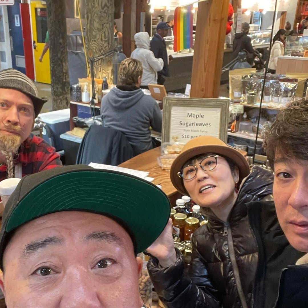 山本圭壱さんのインスタグラム写真 - (山本圭壱Instagram)「週末極楽旅 カナダはバンクーバー カトちゃん やっちゃん 山ちゃん」11月12日 12時11分 - yamamogt