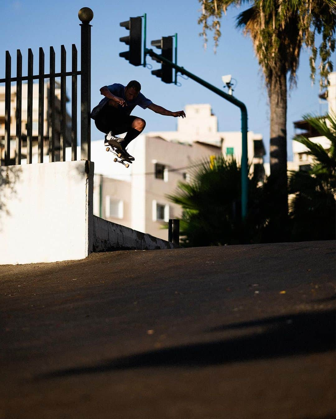 adidas UKのインスタグラム：「Blondey premiered his new film, “Absolute Habibis”, at adidas Originals, Carnaby on Friday night.  In August 2023, Blondey, Jarrad Carlin, Alex Pires and Waylon Bone met up in Beirut for the collaborative project.   Blondey, of Lebanese origin, said of the city “Can you imagine someone leaving their work in London, not only to move their car out of your run-up but to instruct their employees to rearrange theirs too, then offer you fruit and cigarettes and coffee and to wash your face?”  📸: @alexbrpires   Watch the film by @thames and @waylonboner now at the link in bio.」