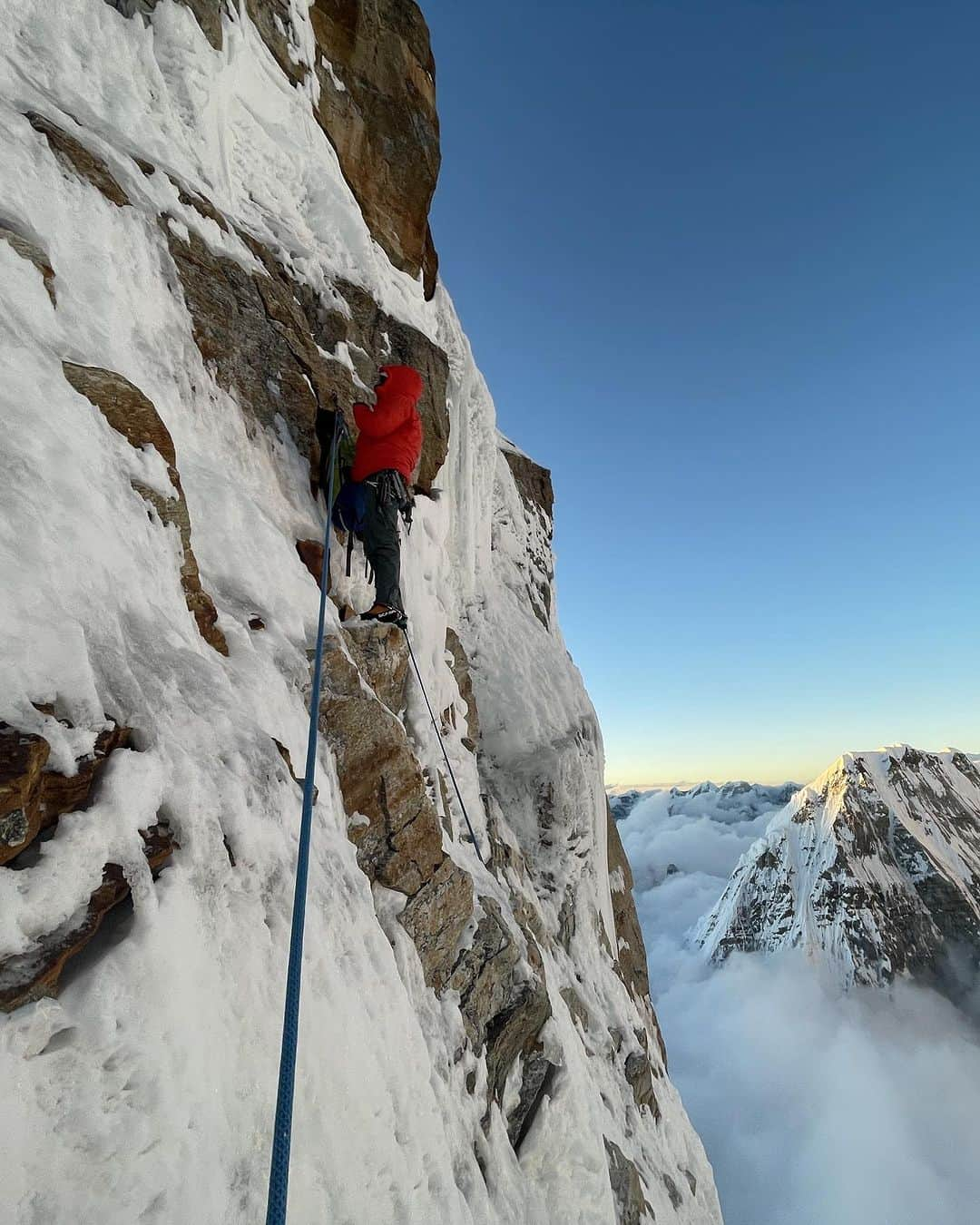 アークテリクスさんのインスタグラム写真 - (アークテリクスInstagram)「"Summits are fleeting, but the journey is everlasting."   This year, like many of the past several, Sam Hennessey (@hennesseysamuel) and Michael Gardner (@michaelogardner) spent the post-monsoon season in Nepal.   "This year's climb was more than just reaching the top; it was about the moments that shaped us and the bonds that strengthened.   Despite facing severe weather conditions, we stayed true to our ideals and style, caring for each other and returning with a deeper understanding of partnership. Whether summiting or not, the experience was a triumph.   Laughter echoed in the high altitudes, sunsets and sunrises were greeted with gratitude, and the friendships forged in Nepal will be treasured. We are looking forward to the next adventure and the lessons it holds."   #arcteryx」11月12日 3時32分 - arcteryx