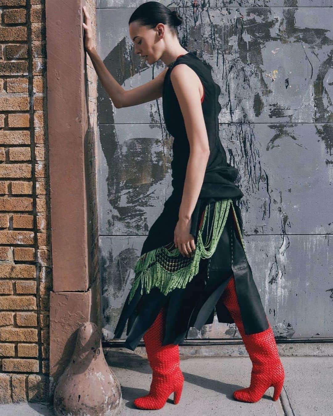 IMG Modelsさんのインスタグラム写真 - (IMG ModelsInstagram)「Pump UP the Volume. 🔊#AmandaMurphy stars in the new @wsjmag. 📸 Louise and Maria Thornfeldt #IMGmodels」11月12日 3時33分 - imgmodels