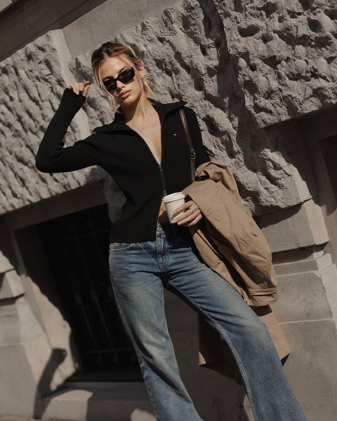 ミスシックスティさんのインスタグラム写真 - (ミスシックスティInstagram)「Effortless chic with a touch of casual elegance! @valentinagoglino embracing our brand's essence flawlessly.  #MissSixty #FW23」11月12日 4時00分 - misssixty