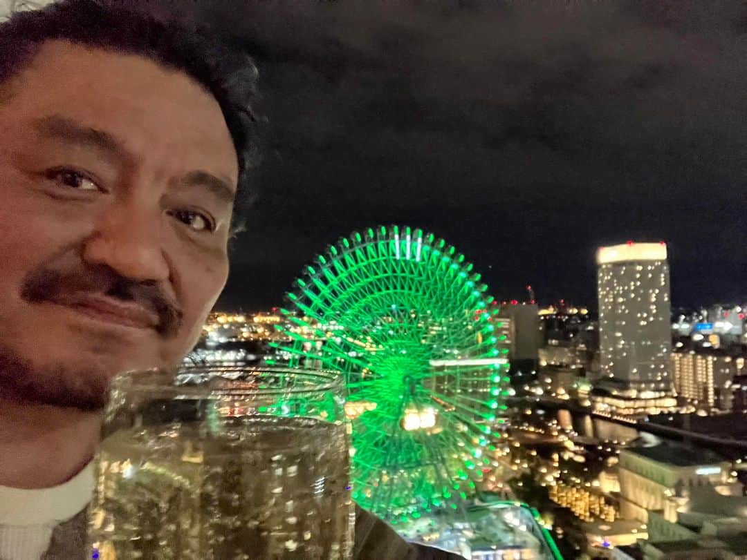 広田みのるのインスタグラム：「ちょっとしたラッキーがあってこんなところから乾杯！ 今年の豪運は使い果たしたかなぁ」