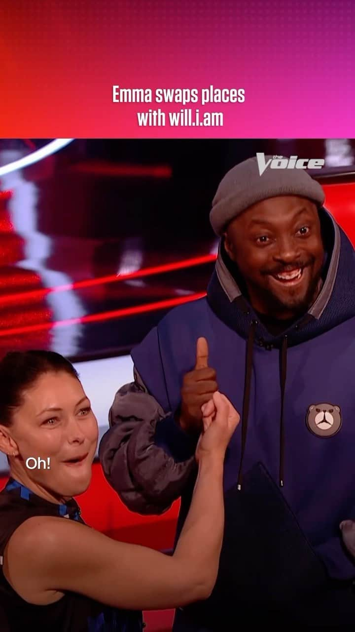 ウィル・アイ・アムのインスタグラム：「After nine years standing side of stage, @emmawillisofficial has convinced @iamwill to swap places during a Blind Audition 🤩 #TheVoiceUK」