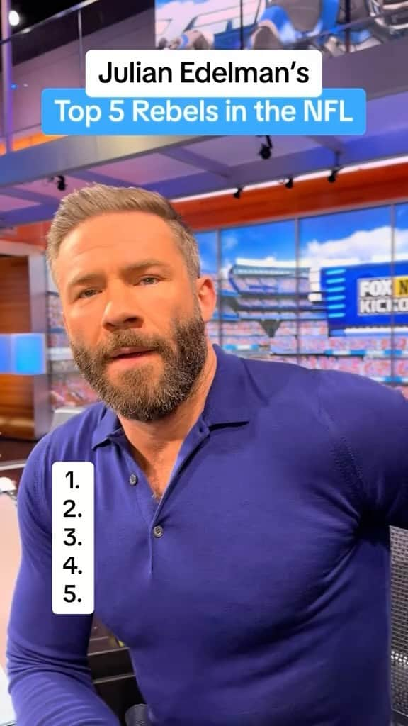 ジュリアン・エデルマンのインスタグラム：「@edelman11 breaks down football’s top 5 rebels to get fans excited for Sunday’s exclusive @netflix @rebelmoon trailer debut in America’s Game of the Week. Who would be on your squad? #RebelMoonTrailer」