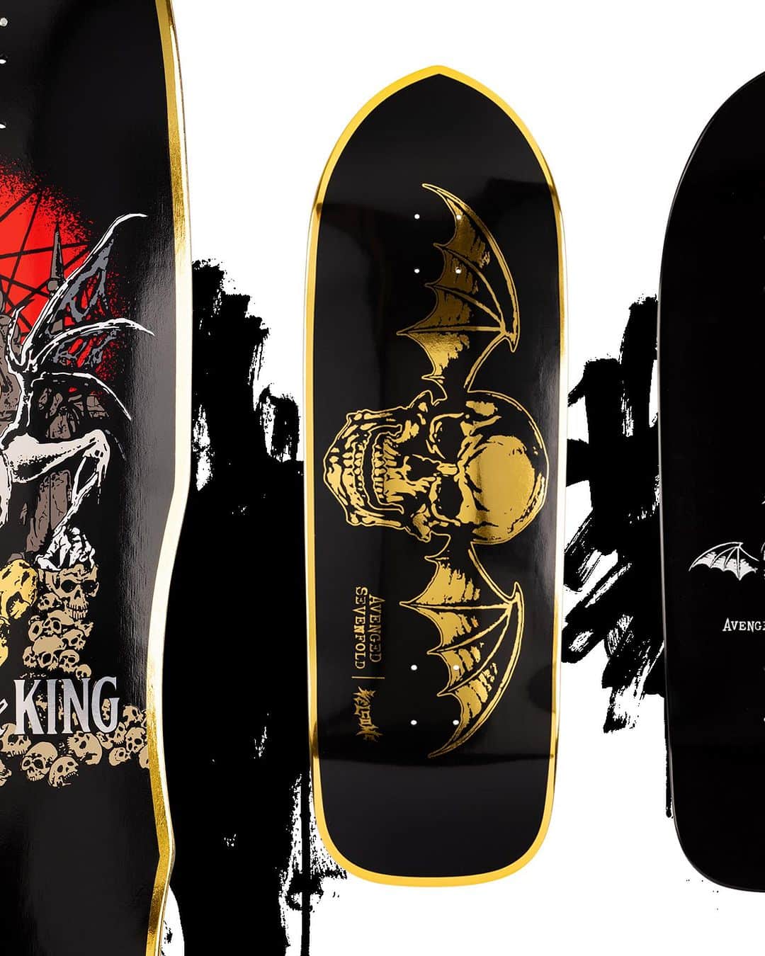 アヴェンジド・セヴンフォールドさんのインスタグラム写真 - (アヴェンジド・セヴンフォールドInstagram)「Our custom LIBAD, Hail to the King, and Deathbat skate decks are also available at @zumiez [in-store and online]. Check out @welcomeskateboards latest post for an additional list of retailers.」11月12日 5時32分 - avengedsevenfold