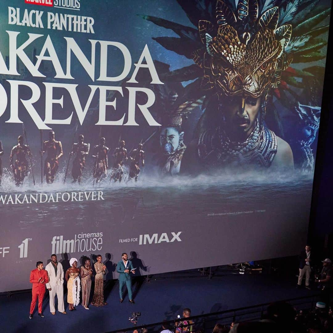 ルピタ・ニョンゴさんのインスタグラム写真 - (ルピタ・ニョンゴInstagram)「One year ago, we released WAKANDA FOREVER to the world. It was our farewell song to T’Challa, to Chadwick Boseman whom we had to let go of way too soon. The fans were ready to receive it, and we felt the love all around the world, from LA, to London, to Lagos. I have learned so many lessons on grief recently, and the most valuable is how important it is not to grieve alone. Thank you to every honorary Wakandan out there for your loyalty and love! #WakandaForever #BlackPanther」11月12日 6時40分 - lupitanyongo