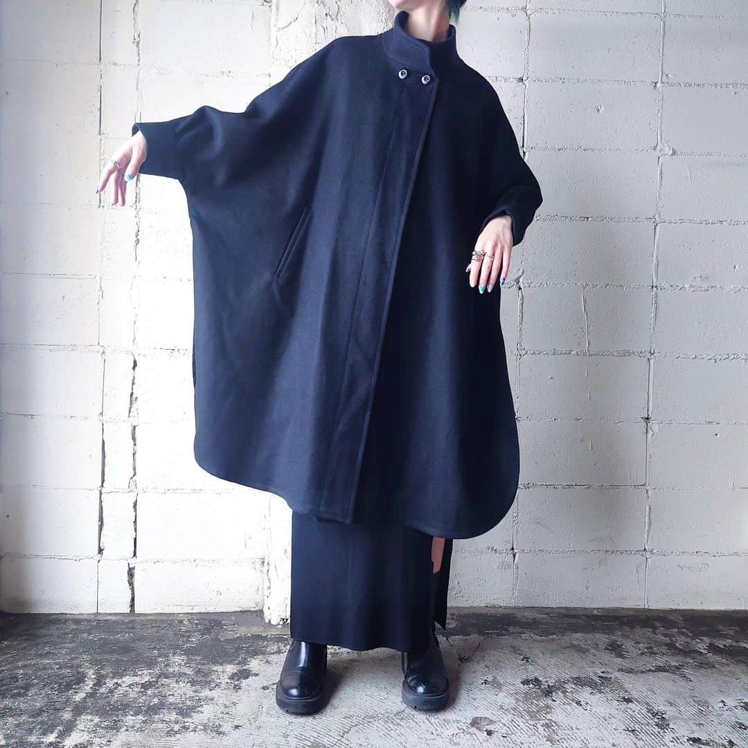 吉祥寺 古着屋 Orfeoさんのインスタグラム写真 - (吉祥寺 古着屋 OrfeoInstagram)「. ●Stand Collar Wool Cape Coat→sold . . . お問い合わせはこちらから↓ orfeokichijoji@yahoo.co.jp  #orfeo #kichijoji #tokyo #vintage #used #fashion #coordinate #outfit #オルフェオ #吉祥寺 #東京 #古着 #古着屋 #ヴィンテージ #レディース古着 #吉祥寺古着屋 #コーディネート . . . お問い合わせはインスタグラムのプロフィール掲載のメールアドレスにお願いいたします。コメント、DMでのお問い合わせは受け付けておりませんのでご了承ください。 店頭に出ていないONLINE SHOPの商品もご購入頂けます。気になる商品がございましたら店頭スタッフにお気軽にお声掛けください。」11月12日 12時37分 - orfeokichijoji