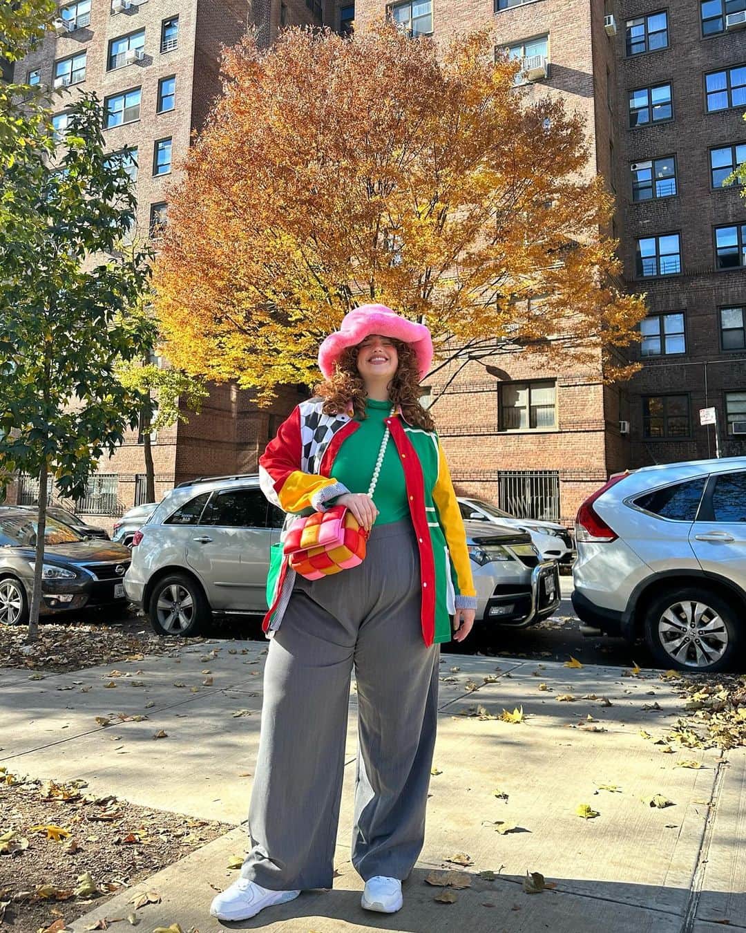 ブリー・キッシュのインスタグラム：「🍎」