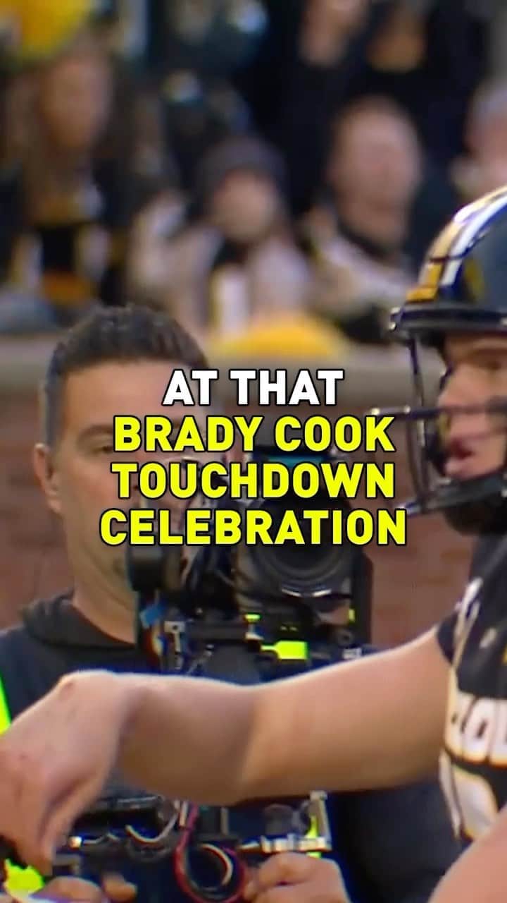 ジェニー・デルのインスタグラム：「Ever wonder what players are cooking up during their celebration?」