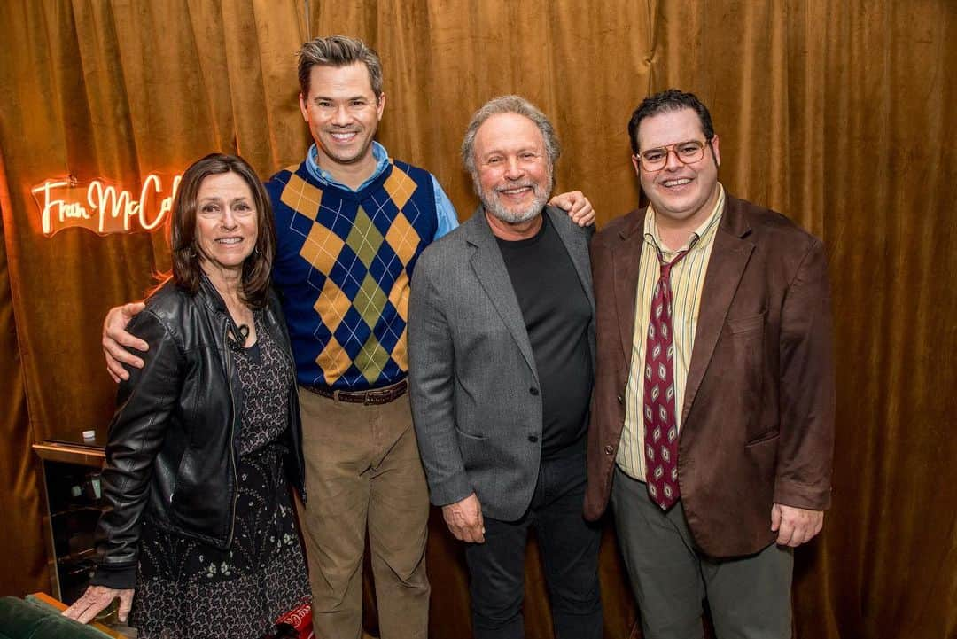 アンドリュー・ラネルズさんのインスタグラム写真 - (アンドリュー・ラネルズInstagram)「A nicer man you would be hard pressed to find. Thank you, Billy Crystal for making our Broadway dreams come true last night at Gutenberg! You and Janice are welcome in Schlimmer any time!!!」11月12日 8時27分 - andrewrannells