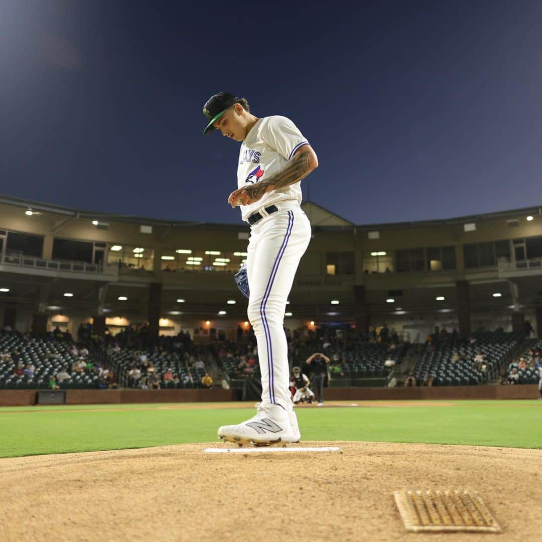 トロント・ブルージェイズさんのインスタグラム写真 - (トロント・ブルージェイズInstagram)「Congratulations to our Number One Prospect Ricky Tiedemann on being named the Arizona Fall League Pitcher of the Year! #AFL23」11月12日 9時46分 - bluejays