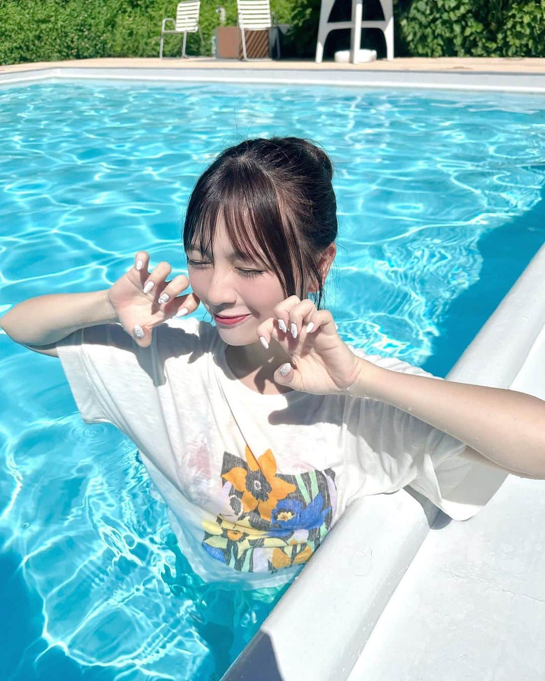 廣川奈々聖さんのインスタグラム写真 - (廣川奈々聖Instagram)「🐇⛅️🩵  カレンダーBOOK  発売まであと10日です 💭  とっても良い感じ 楽しみにしててね(ᐢ∩ ̫<ᐢ)︎ ！   #わーすた #オフショット #伊豆  #wasuta」11月12日 21時49分 - nanaseven7_u_u