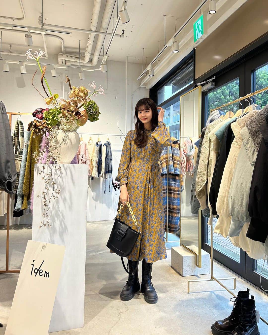 村田倫子さんのインスタグラム写真 - (村田倫子Instagram)「ʚ♡ɞ  idem 2023AW Collection. POPUP SHOP at Daikanyama.  ⁡ ご来場いただいた皆様、 二日間ありがとうございました☺︎ 楽しんでいただけましたでしょうか…？  直接idemのお洋服を見ていただける機会は つくり手にとっても贅沢で幸せな時間です。 ゆっくりお話しもできて嬉しかったなぁ…  お客さまみーんな優しくて愛情深くて 接客してるこちらが癒されました。  またすぐに･ᴗ･  #idem_idea」11月12日 20時26分 - rinco1023