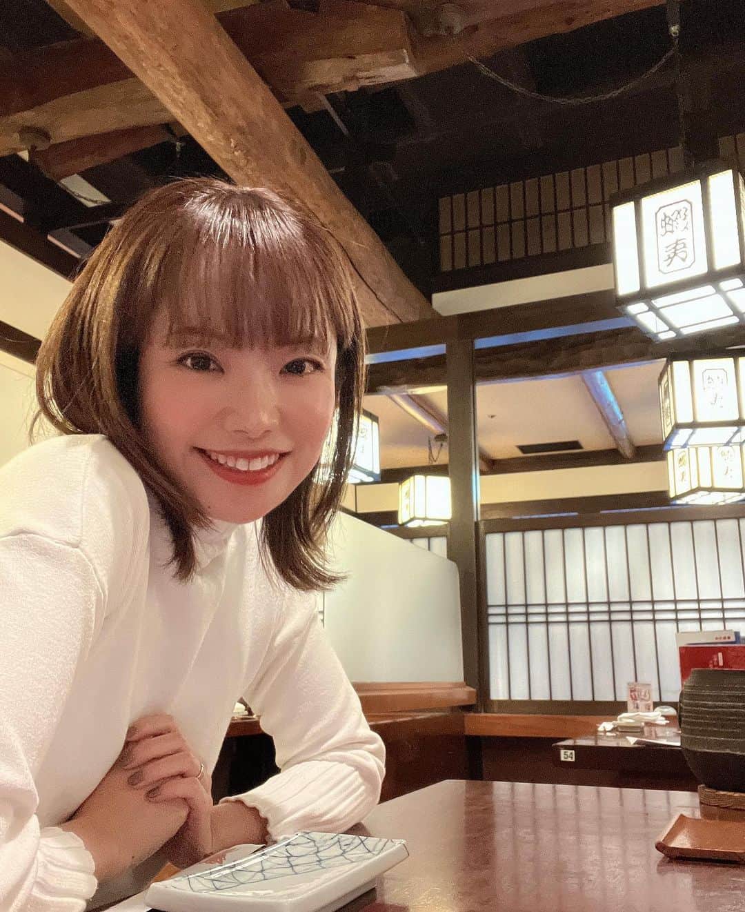 SHUUBIさんのインスタグラム写真 - (SHUUBIInstagram)「母と蟹🦀 美味しかった❤️ #美味しいものは人を幸せにする #美味しいもの #美味しい #美味しいものは世界を救う #美味しいものを食べるのが人生の使命だ　#美味しいもの大好き  #親子みずいらず #蟹 #蟹食べ行こう」11月12日 20時32分 - shuubihidemi