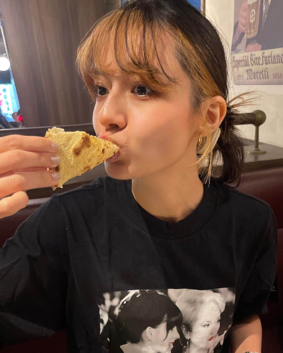 想乃さんのインスタグラム写真 - (想乃Instagram)「ピザ！パスタ！ブッラータ！ティラミス！ 全部美味しかた👹❤️  品川駅からすぐのイタリアン🇮🇹 📌Italian Bar KIMURAYA ボリュームもあって美味しくて満足満足🫶🏻 ゆうきさんは運転でノンアル飲んでたけど クラフトビールも豊富だった🍻💞 また行こーっと🫠  #イタリアンバルキムラヤ  #品川イタリアン #品川グルメ  #映えグルメ #グルメ好きな人と繋がりたい」11月12日 20時35分 - sonoduly