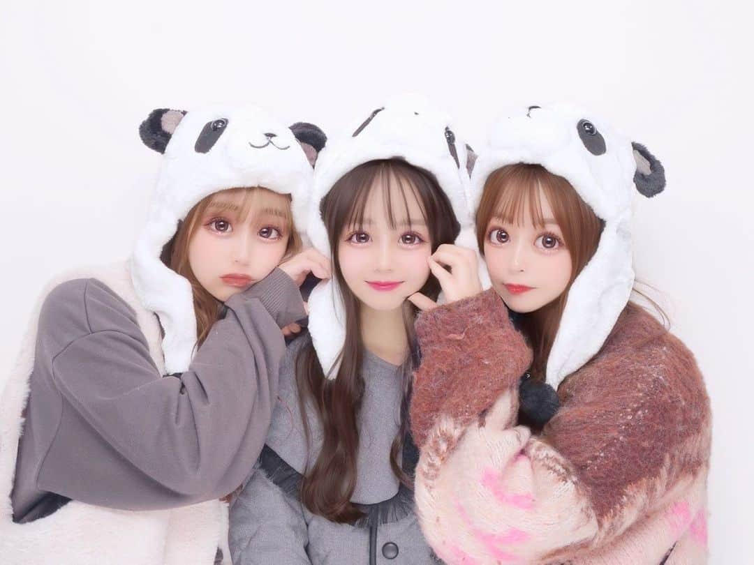 りなのインスタグラム：「パンダ三姉妹🐼♡  #Popteen #Popteen専属モデル #PureGi #fyp #中華街 #パンダ」