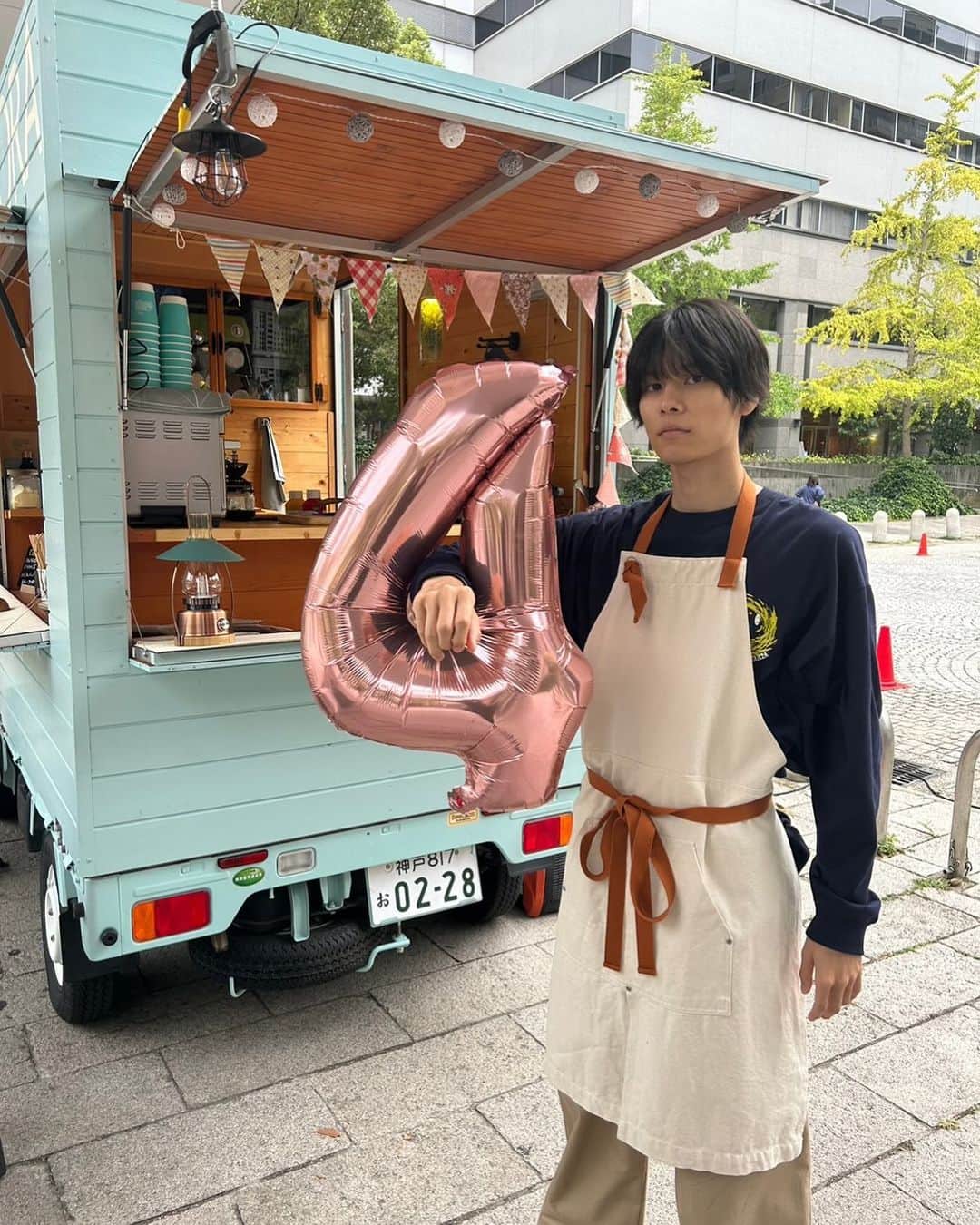 萩原利久のインスタグラム：「『たとえあなたを忘れても』 本日第4話。ぜひ観てください。  なんか顔険しめですね。 多分なんも考えてない顔です。」