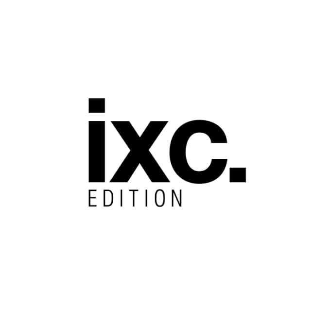 Cassina ixc. (カッシーナ・イクスシー) さんのインスタグラム写真 - (Cassina ixc. (カッシーナ・イクスシー) Instagram)「ixc.EDITION はリーディングデザイナーとのコラボレーションと、インハウスデザイナーによるオリジナルブランドです。1992 年にイギリスの建築家デヴィッド・チッパーフィールドにデザインを依頼した「AIR FRAME」を発表し、根強い人気シリーズとなりました。オリジナルのアルミハニカムという素材、ミニマルで革新的なデザインによるプロダクト開発精神は、現在も脈々と受け継がれています。 . #cassinaixc #ixc #interior #interiorinspiration #homedecor #design #lifestyle  #カッシーナイクスシー #イクスシー #インテリア #インテリアショップ #インテリアコーディネート #ライフスタイル #デザイン」11月12日 21時00分 - cassinaixc_official