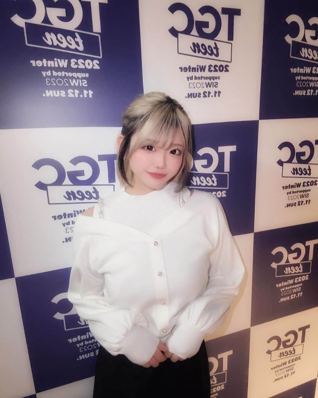 雨宮みるきさんのインスタグラム写真 - (雨宮みるきInstagram)「TGCteenありがとうございました〜！💛🧡 初めてのブランドステージに出させて頂けることが出来て、本当に嬉しかったです🥰   ステージ上では、「ミルキー‼️」ってバカでかい声で叫んでくれる人が何人かいて、まじ嬉しかった🤣爆笑 みんなありがとう🥰  今回のTGCteenも、最高で感動できるステージに出来て大満足です！ みなさんのおかげです！ほんとにありがとうございます！！！  会場に来てくださった皆さん！配信で見てくれていた皆さん！ 関係者の皆さん！スタッフの皆さん！演者の皆さん！ 本当に本当にありがとうございました！！！🥹🙇‍♀️ まじ最高でした😭  また次回もよろしくお願いいたします🙏  #TGCteen #みんなで作るTGCteen #TGC #雨宮みるき #雨宮姉妹 #よにぎゃ #YouTube #世にも奇妙なぎゃる」11月12日 21時15分 - __milky_berry__