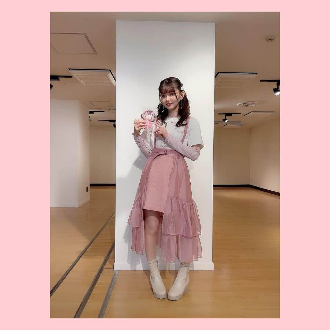 諏訪ななかさんのインスタグラム写真 - (諏訪ななかInstagram)「『Nanaka Suwa♡My Melody PremiumShop』 仙台会場お渡し会でした！ 寒い中会いに来てくれてありがと〜☺️  そして #すわわマイメロ 第4弾は本日で終了でした✨ 4会場ご来場ありがとうございました🤍  (いい背景をさがしていろんなとこで写真撮った笑)」11月12日 21時20分 - n.suwawagram