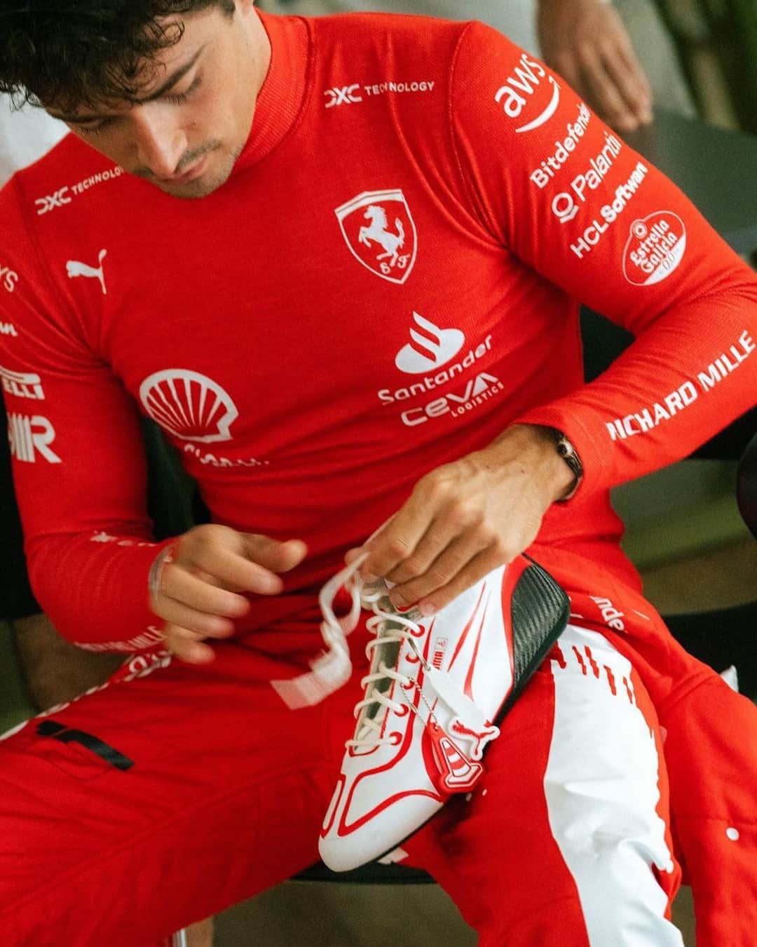 HYPEBEASTさんのインスタグラム写真 - (HYPEBEASTInstagram)「@joshuavides, @scuderiaferrari, and @puma take it back to @f1's “golden era” of the 1970s with iconic red and white colors 🏎️⁠ ⁠ With Formula 1 making its way to the city next week, the collection is aptly named the “Las Vegas GP Exclusive Selection” and features 16 different apparel and accessory items as well as four sneaker offerings. Notably, the items in the capsule are designed for both racetrack enthusiasts and street fashion followers, with items from baseball caps to racing suits. As for footwear, the range includes customizable PUMA Suede, RS-X, RS-Trck, and Speedcat Pro racing boots. ⁠ ⁠ Showcased by Scuderia Ferrari drivers @charles_leclerc and @carlossainz55, a majority of the items in the lineup are available with their names and numbers on them — with the exclusion of the team polo, sunglasses, and general shoes.⁠ ⁠ The catalog is available to shop now online via Ferrari and PUMA as well as at select retailers.⁠ Photo: Ferrari」11月12日 21時30分 - hypebeast