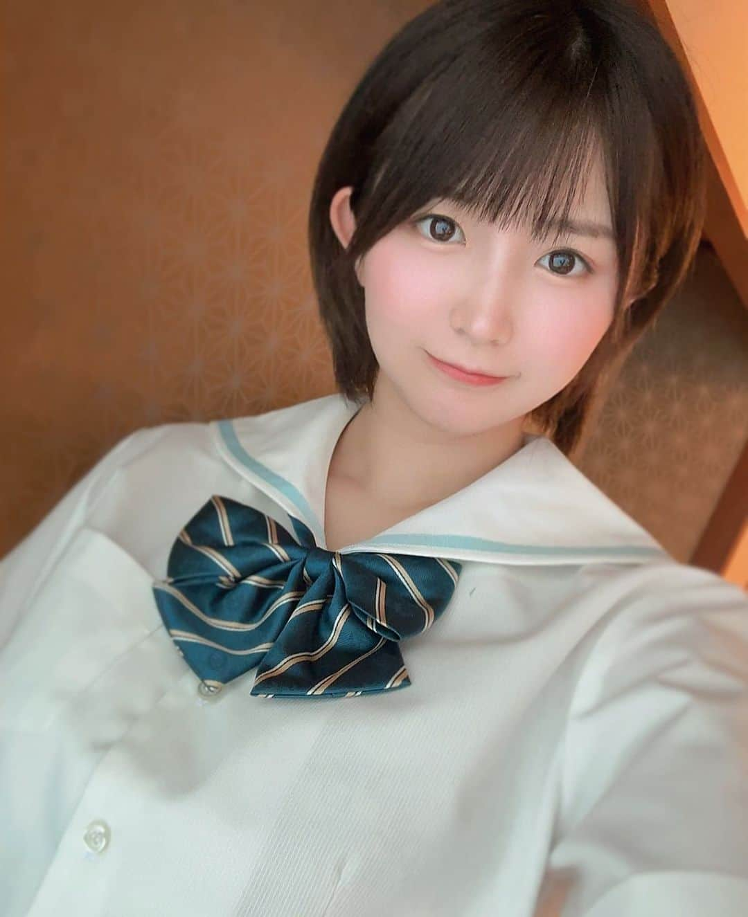 深田結梨（浅田結梨）のインスタグラム：「8周年🐨🎉🤍 ありがとうございます！  まもなく引退作も発売になります。 あっという間です。  さみしい気持ちもあるけれど 新しい道にとてもわくわくもしています。 応援してくれるゆーりまんずがいるから自信をもって元気よく歩みます！  9年目も皆様よろしくお願いします✨  【引退作】 DVD 2023.11.23発売 配信 2023.11.19発売  #ゆーりまん8周年 #ゆーりまん引退  #引退作  #santamonica  #california  #usa  #animals  #撮影  #オフショット」