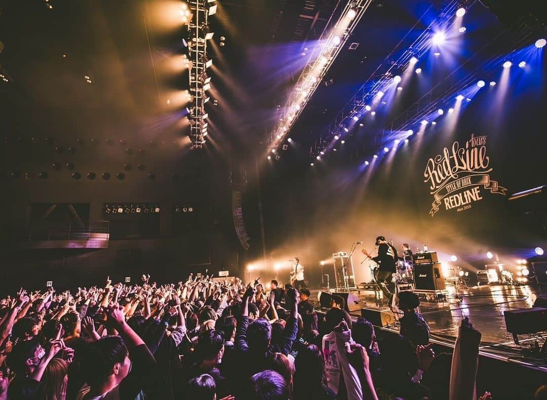 SHANKさんのインスタグラム写真 - (SHANKInstagram)「2023.11.11 RED LINE TOUR 2023 Zepp Osaka Bayside  photo 1-5 by @naoto_iwabuchi_  photo 6 by @nekoze_photo   #SHANK #SHANK095 #SHANK095JPN」11月12日 13時34分 - shank095jpn