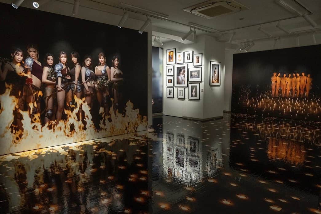 葵つかささんのインスタグラム写真 - (葵つかさInstagram)「西田幸樹×エイトマン写真展  <8woman> 3年の終幕。  本日最終日です🙏🏻」11月12日 13時46分 - _aoi.tsukasa_