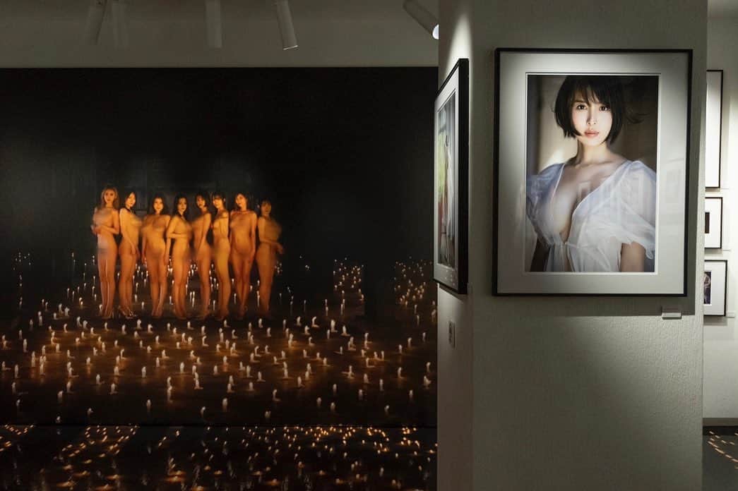 葵つかささんのインスタグラム写真 - (葵つかさInstagram)「西田幸樹×エイトマン写真展  <8woman> 3年の終幕。  本日最終日です🙏🏻」11月12日 13時46分 - _aoi.tsukasa_