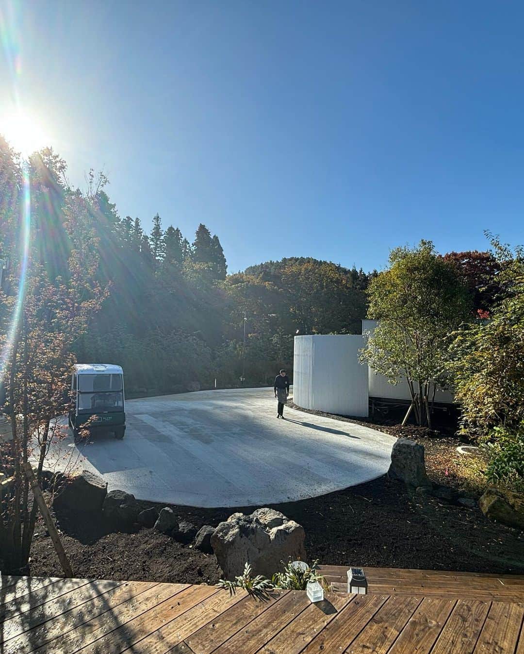 森原康平さんのインスタグラム写真 - (森原康平Instagram)「記録  @blanc.fuji   コンセプト通り、 自然豊かで澄んだ空気の中 「余白」を存分に味わいました。  忙しい日常に感じる充実感も良い。 ゆっくりと流れる時を過ごすもまた良い。  #余白  #sauna」11月12日 14時13分 - kohei_morihara