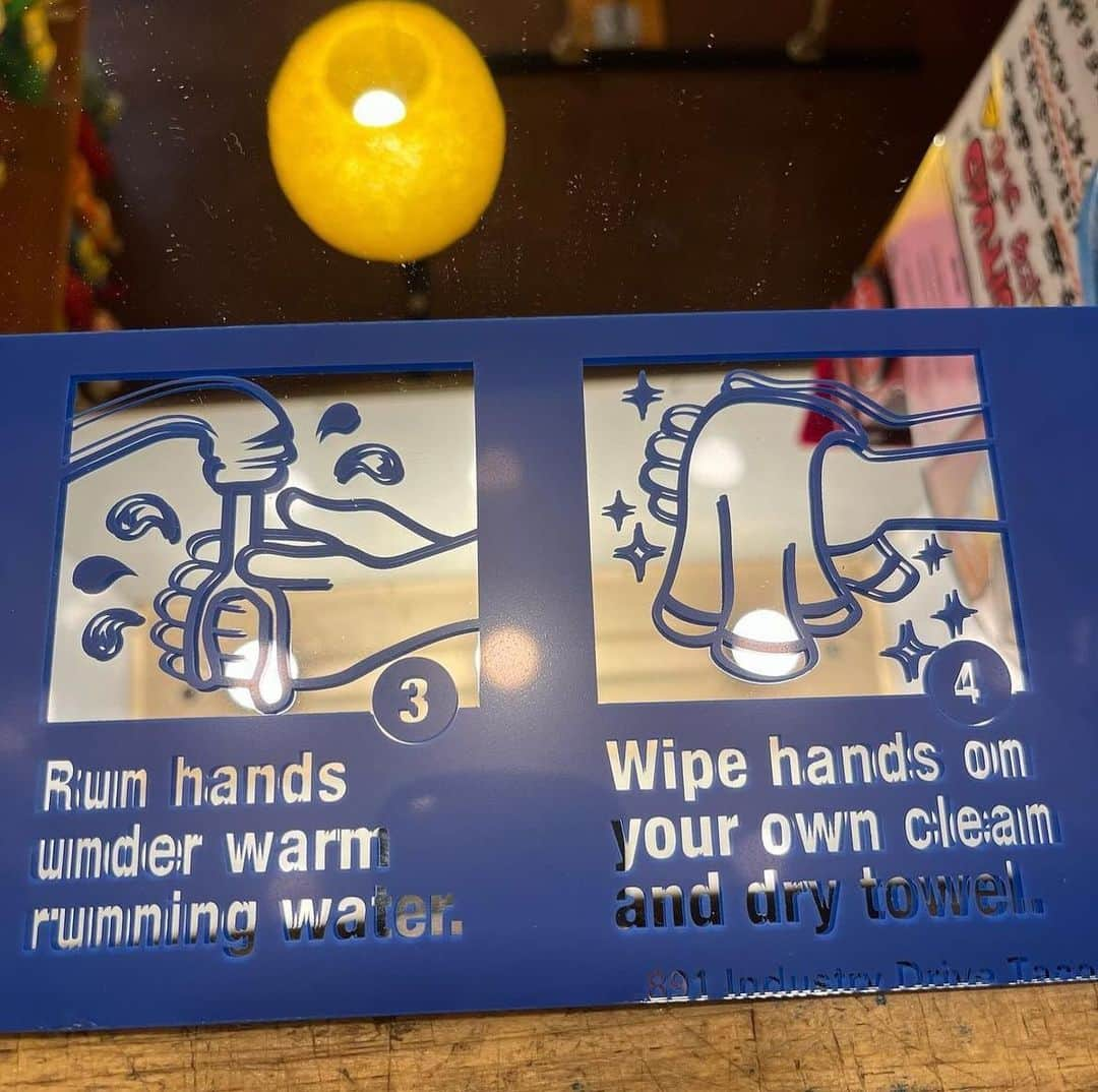 kiarrysさんのインスタグラム写真 - (kiarrysInstagram)「American Hand Washing Mirror Sign Web shop New in.」11月12日 14時33分 - kiarrys