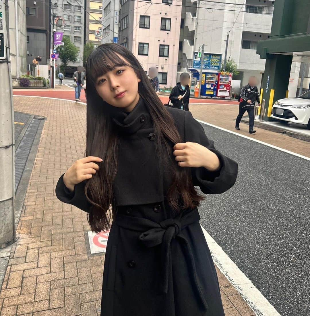 高田もものインスタグラム：「. 寒くなってきたから今年初コート🧥 . あったかくしてね〜 . かしこ」