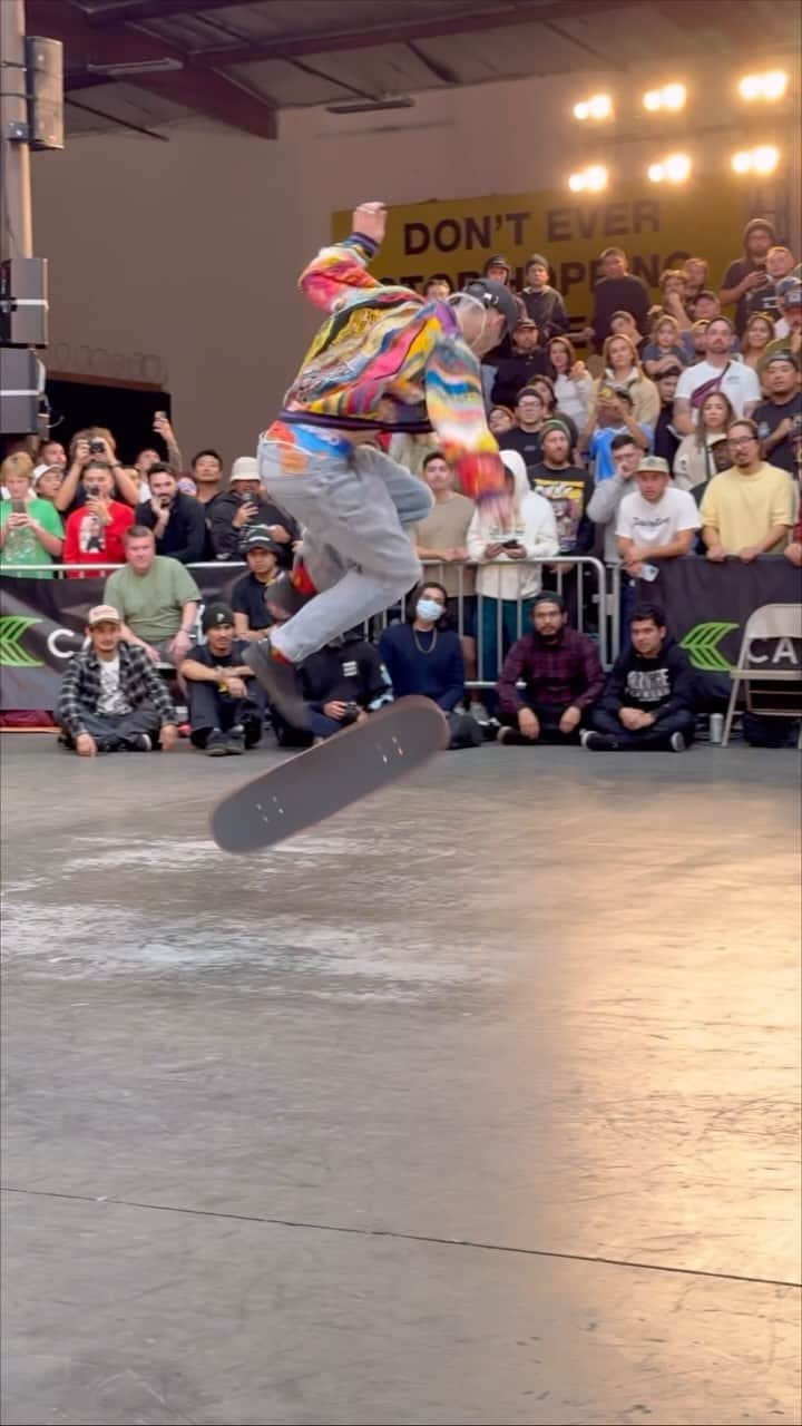 The Berricsのインスタグラム：「The BATB 13 Championship Battle just went down!! 🤩 Hit the link in our bio to watch the Finals livestream replay see who took home the victory before we post the winner! 🏅 #skateboardingisfun #berrics #batb13」