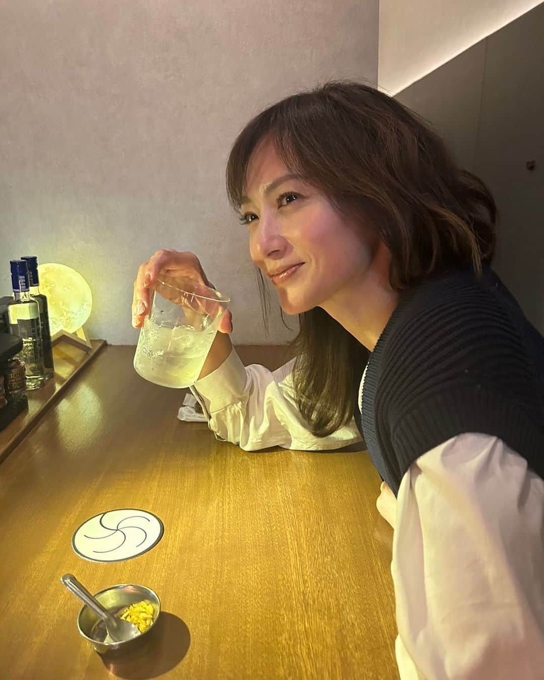 遠野舞子さんのインスタグラム写真 - (遠野舞子Instagram)「. ネパールハイボールを味わいながら、しみじみラウレアメンバーの30周年LIVEに酔う  #武内由紀子 #大阪パフォーマンスドール  #opd」11月12日 15時01分 - maikotohno